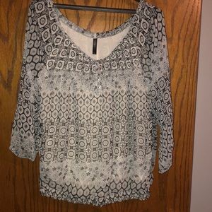 Wide neck 3/4 sleeve blouse